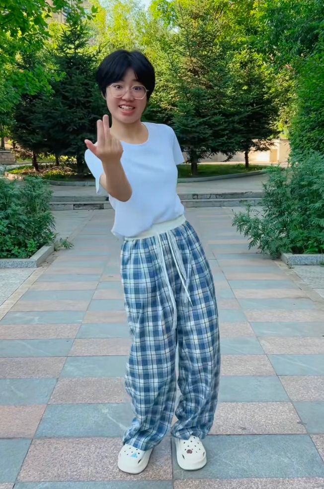 c95qWWdhjLOIJOBh.jpg
