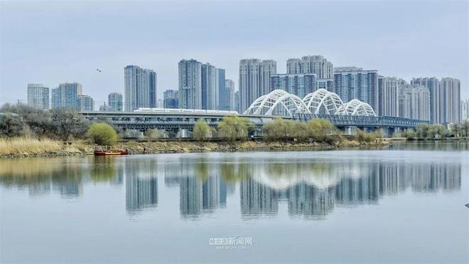 v7SZe57dcwTUvdrZ.jpg