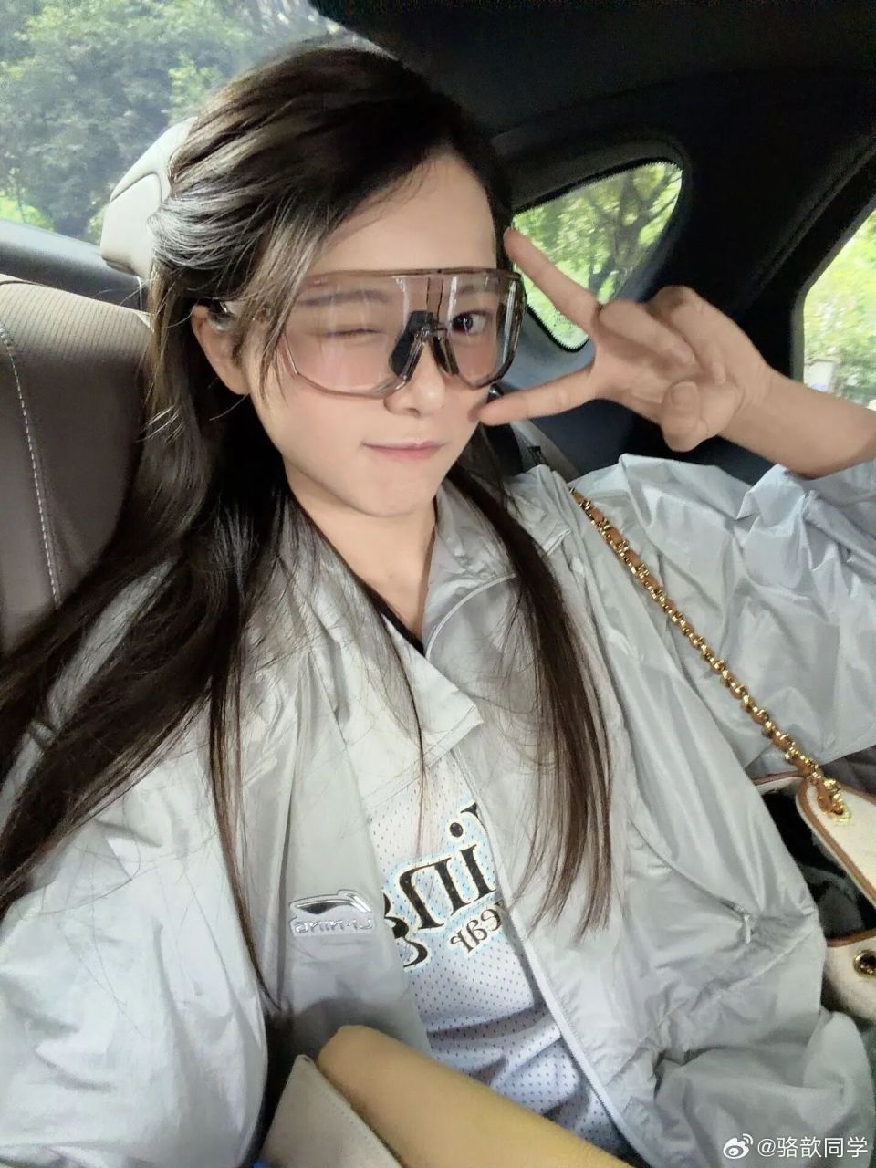 WKbozk6KBPL2SMWQ.jpg