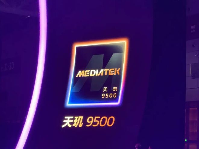 BKXXOzIKJI6i1I7g.jpg
