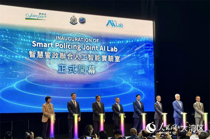 xdL1Xb3lq53Q8kdl.jpg