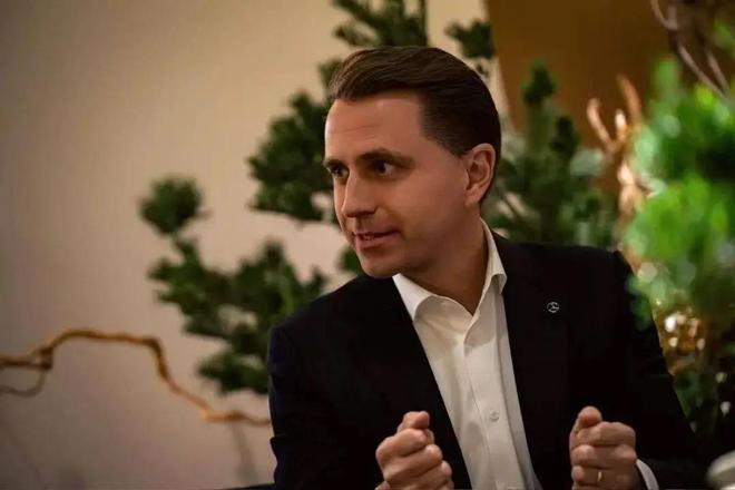 tSZSssjE1TaS1Oaz.jpg