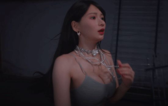 Fyrb77Q9YqZZbQ97.jpg